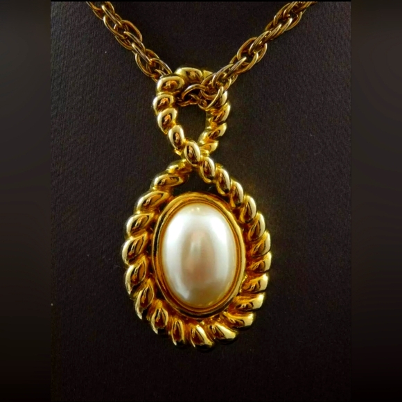 Marvella Oval Pearl Gold Braid Thick Rope Necklace 22